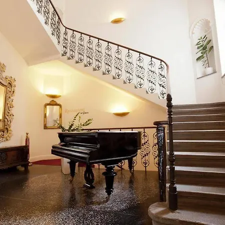 Assenzio Hotel