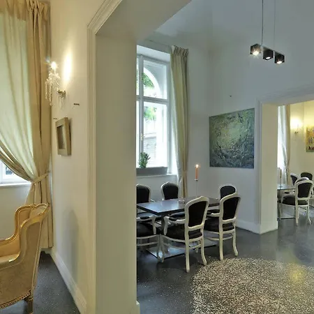 Assenzio فندق