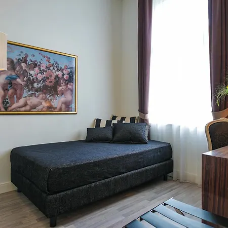 Otel Assenzio 4*