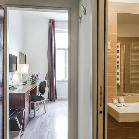 Assenzio 4* براغ