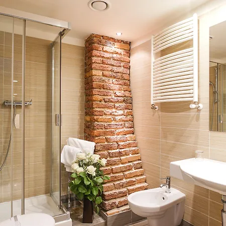 Assenzio Hotell