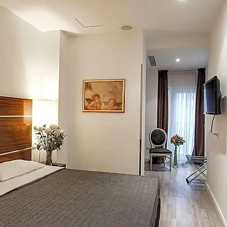 Assenzio فندق 4*