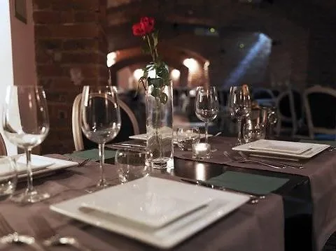 Assenzio Hotell 4*