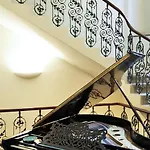 فندق Assenzio