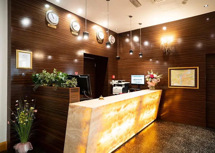 Assenzio 4* براغ